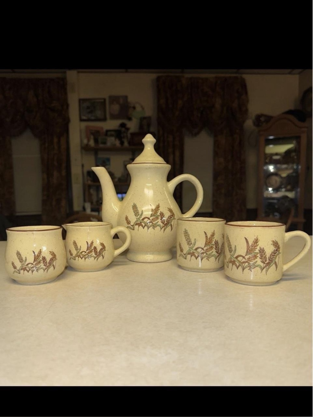 Vintage Country Cottage Floral Teapot Set in Cream and Floral Motif